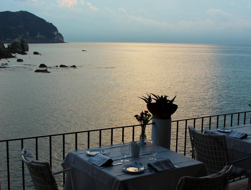 Hotel Umberto A Mare Forio di Ischia الغرفة الصورة