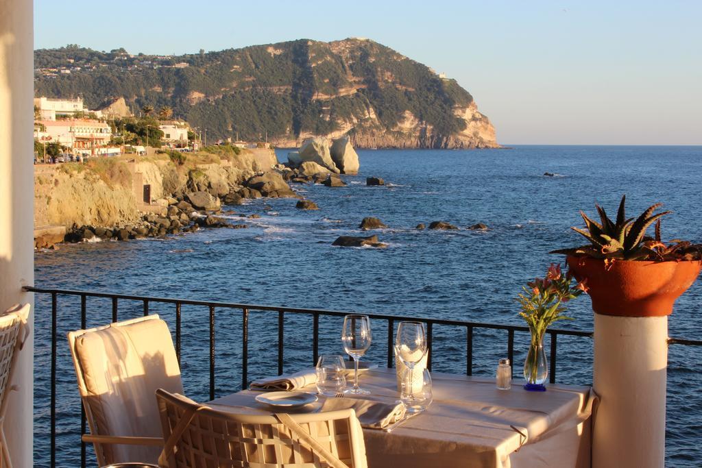 Hotel Umberto A Mare Forio di Ischia الغرفة الصورة